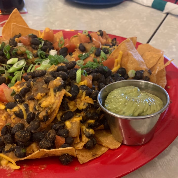 review photo of The Friendly Toast Vegan nachos shared by @aestheticallyadventurous on 04 Apr 2019 - review