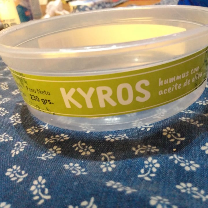 photo of Kyros Hummus con Aceite de Oliva shared by @guillermovegano on  30 Sep 2021 - review