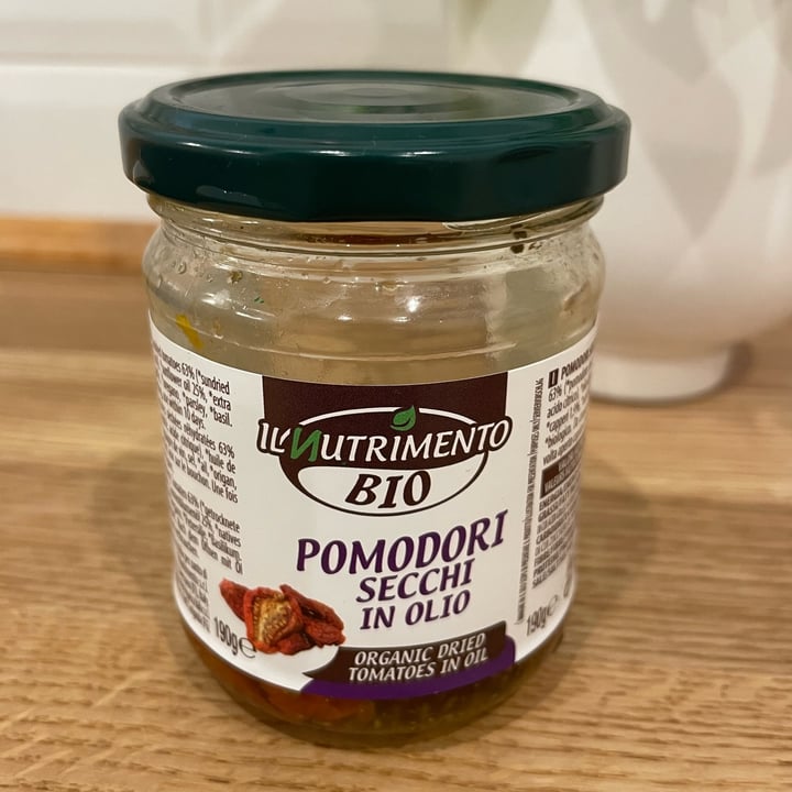 photo of Il nutrimento bio organic pomodori secchi in olio ( Con Capperi ) shared by @ilafalorsa on  22 Jun 2022 - review