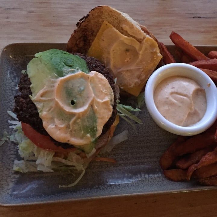 review photo of The Vegie Bar Vegan Big Mac shared by @cinnamonwolf on 23 Jun 2020 - review