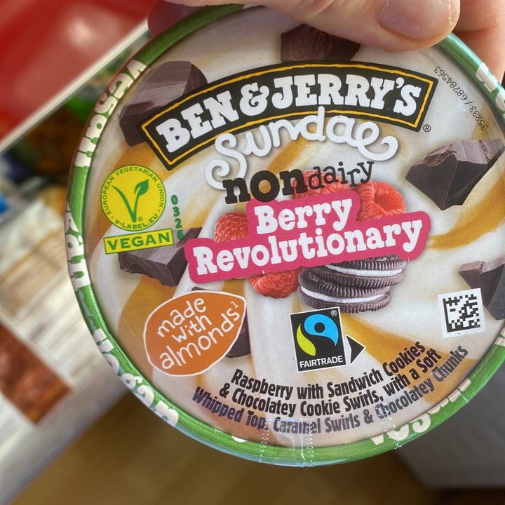 photo of Ben & Jerry's Berry sundae shared by @klara92vegan on  06 Jun 2022 - review