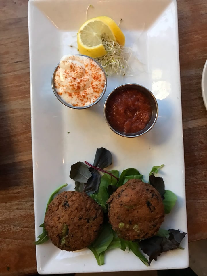 review photo of Graze Nashville Chickpea Bay Cakes shared by @jasmineee on 22 Oct 2018 - review