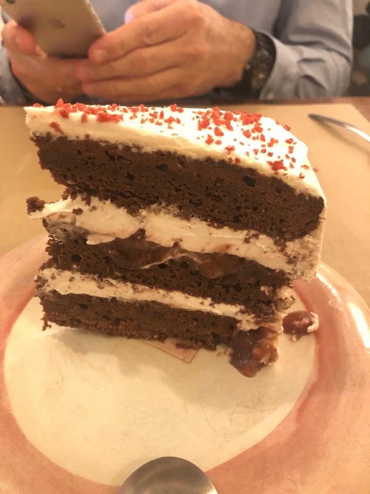 review photo of La Tía Carlota Black Forest Cake shared by @jeromeucla on 20 Feb 2019 - review