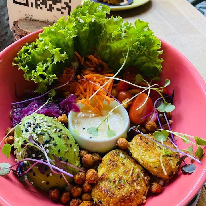 photo of Elemental Veggie Bowl shared by @tinis on  21 Sep 2021 - review