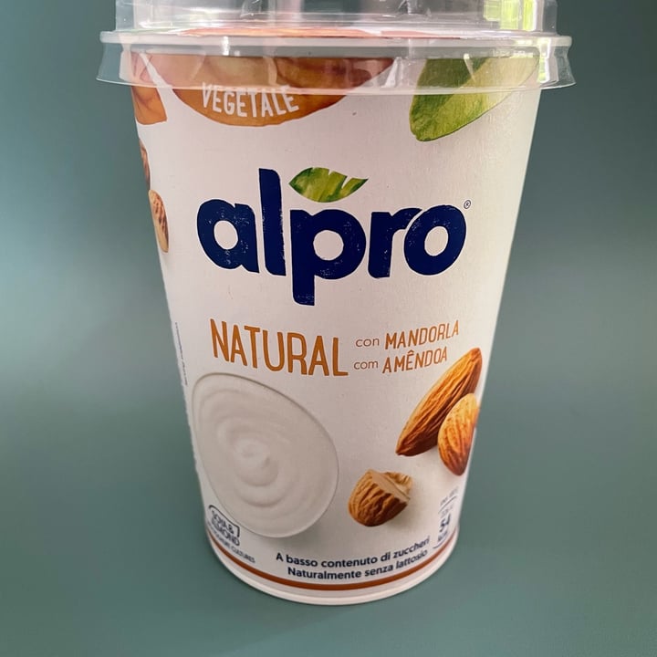 photo of Alpro almond yogurt shared by @ambra83 on  06 Jul 2022 - review