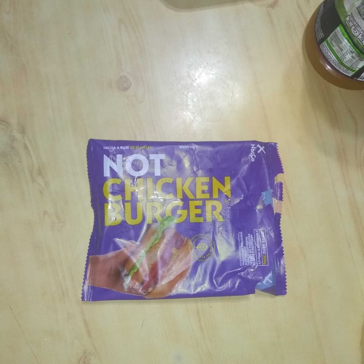 photo of NotCo Not Chicken Burger shared by @lucxslobos on  20 Jan 2022 - review