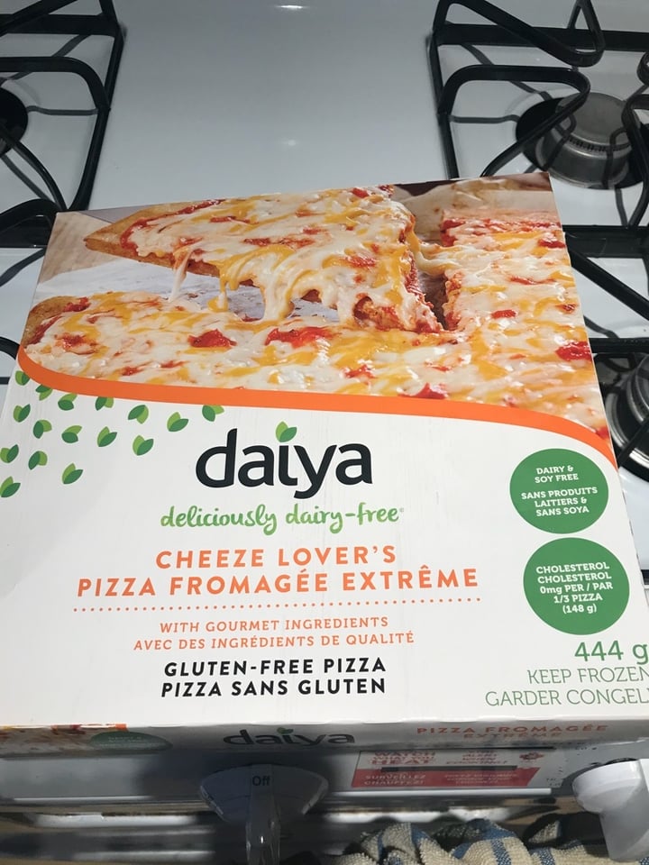 photo of Daiya Cheeze Lover’s Thin Crust Gluten-Free Pizza shared by @llovevegan on  19 Apr 2020 - review