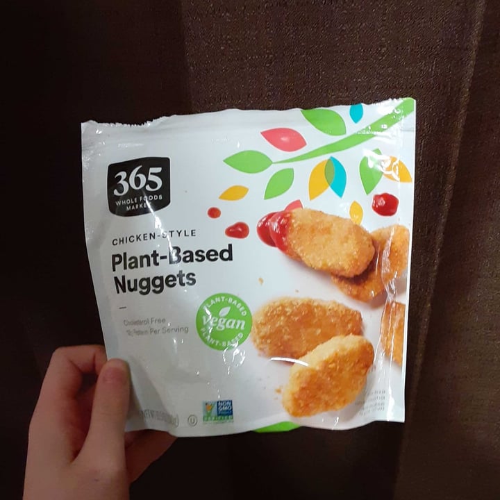 photo of 365 Whole Foods Market Chicken-style Plant-based Nuggets shared by @lilyjarvis on  12 Jan 2021 - review