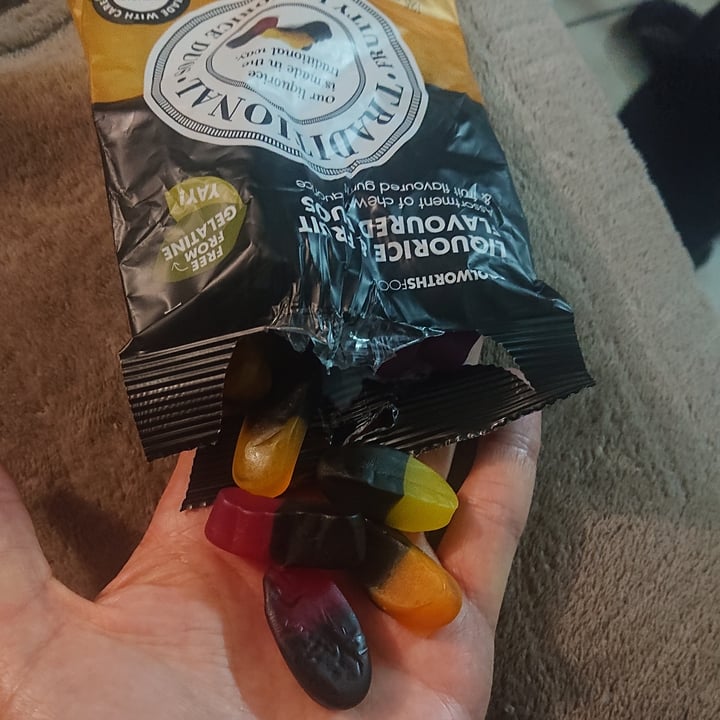 photo of Woolworths Food Liquorice & Fruit Flavoured Duos shared by @lunascorner on  21 Oct 2020 - review