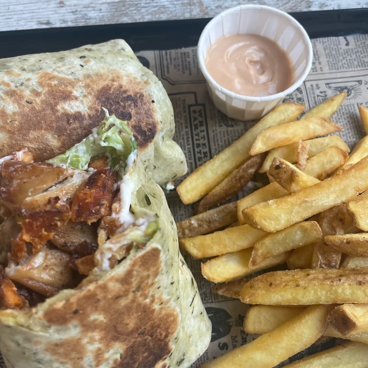 photo of Bioloco Chicken wrap shared by @ggj on  13 Jun 2022 - review