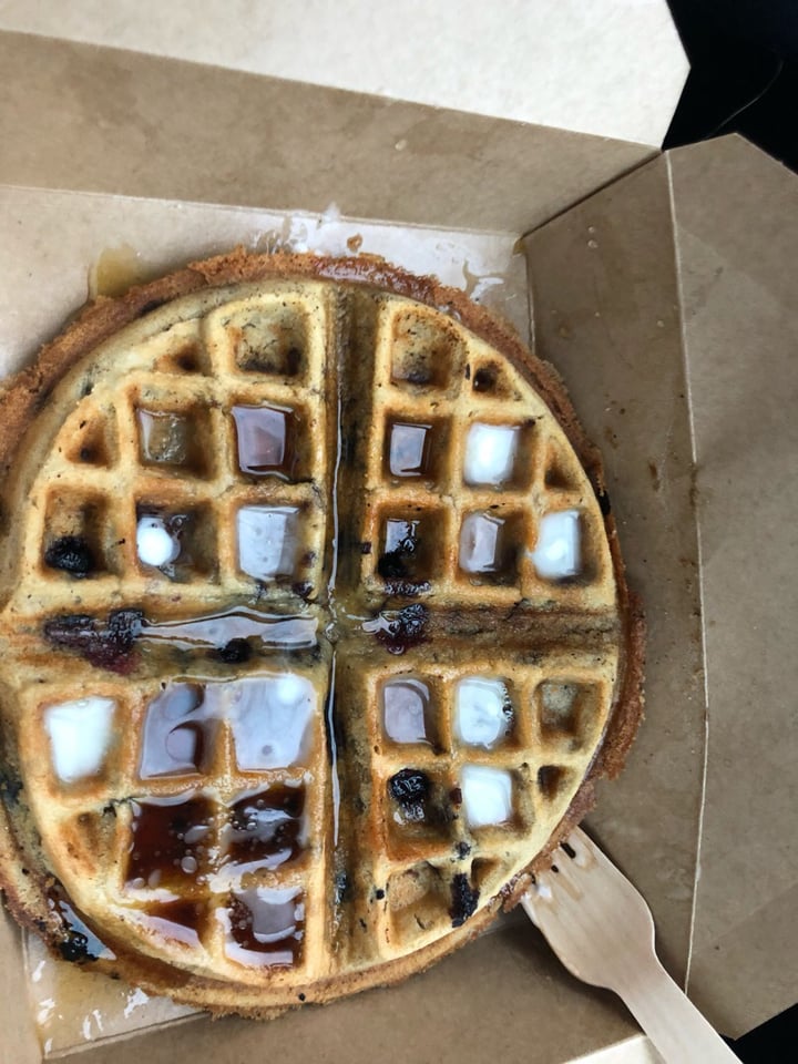 photo of Portia's Cafe Blueberry chocolate chip waffle shared by @martina on  11 Apr 2019 - review