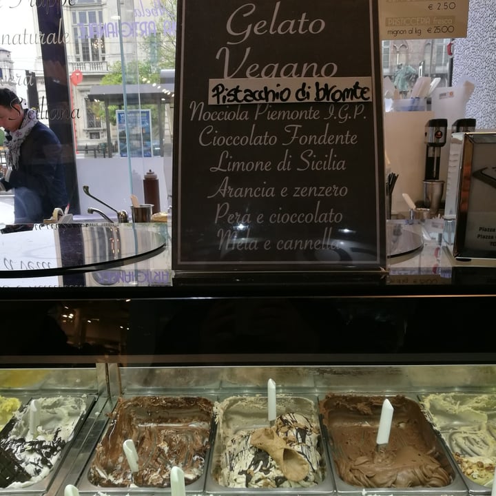 photo of Gelateria Abela Gelato vegan shared by @maripina on  16 Oct 2021 - review