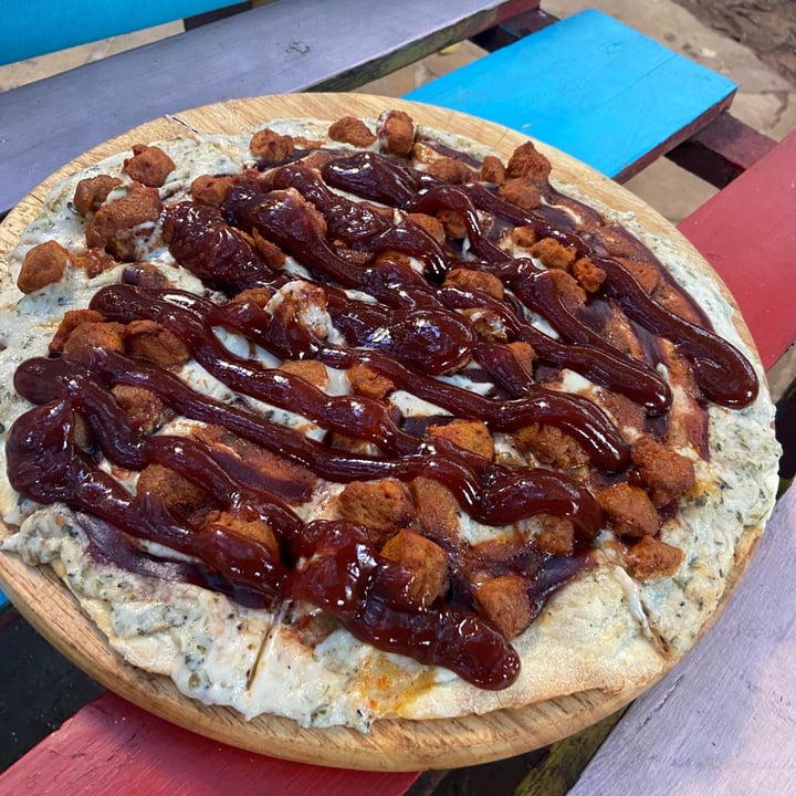 review photo of Luna's Kitchen Beirut BBQ Pizza shared by @seventy on 05 Aug 2022 - review