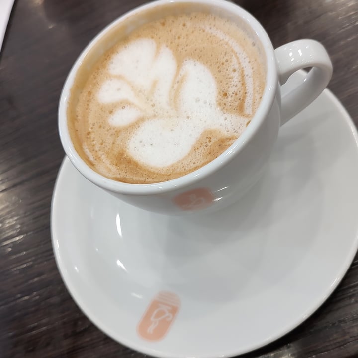 review photo of Unser Traum Vegan Latte shared by @agustin-alvarez on 19 Nov 2022 - review