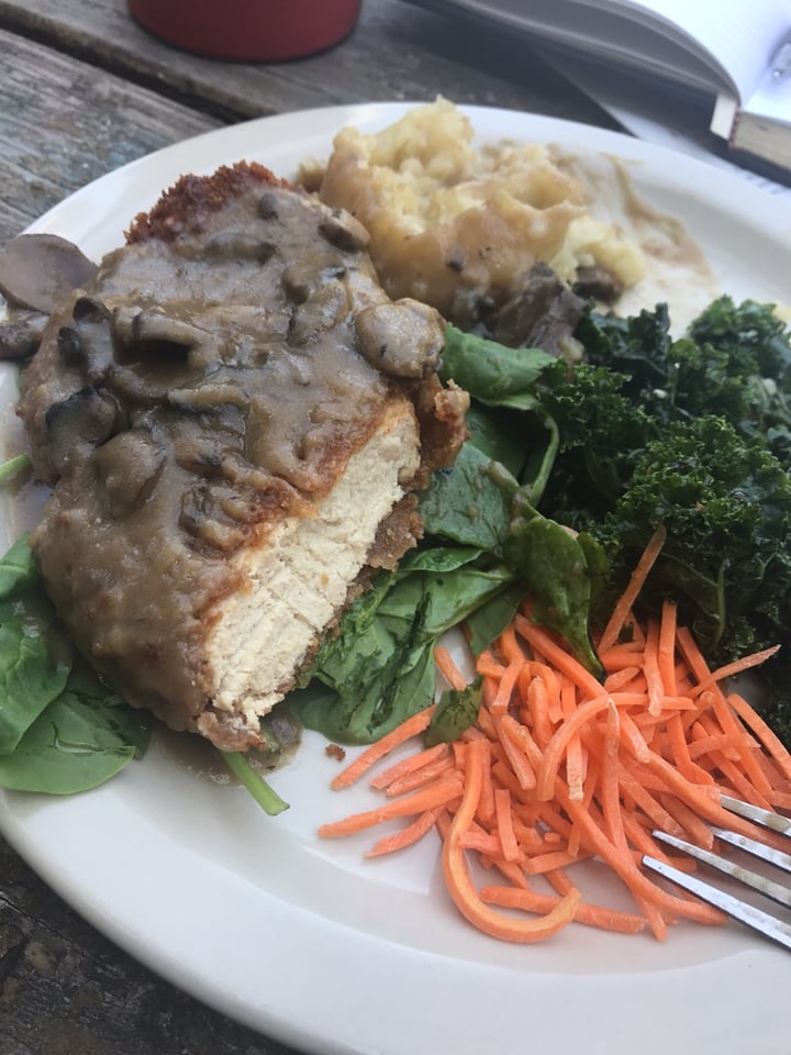 photo of Green Vegetarian Cuisine Chicken Fried Chik-N shared by @sweetagave on  24 Jul 2019 - review