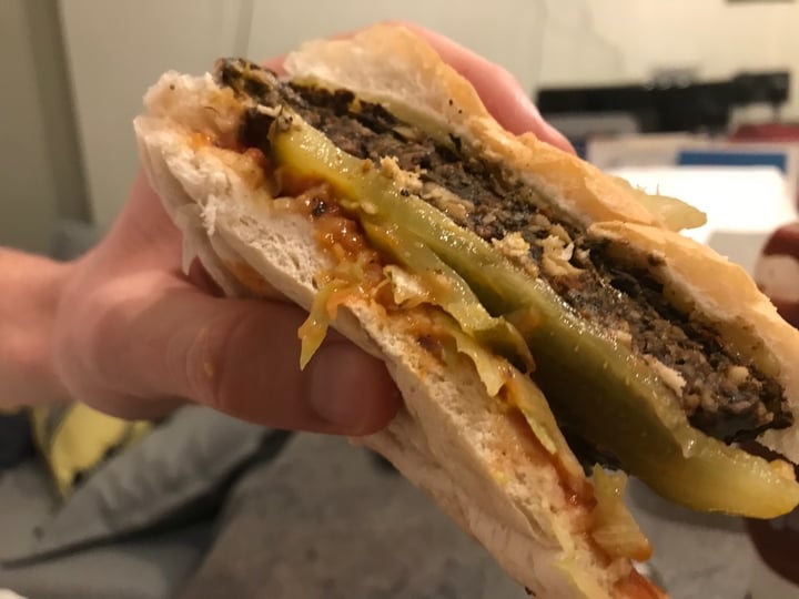 photo of Half Man! Half Burger! Vegan Big Cheese Burger, Vegan Cheesey Chips, Rosemary Salted Chips shared by @belkinoo on  02 Jan 2020 - review