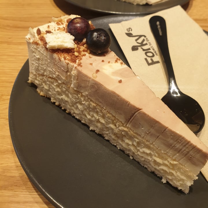 photo of Forky's Cheese Cake shared by @veganfindsaustria on  30 May 2020 - review