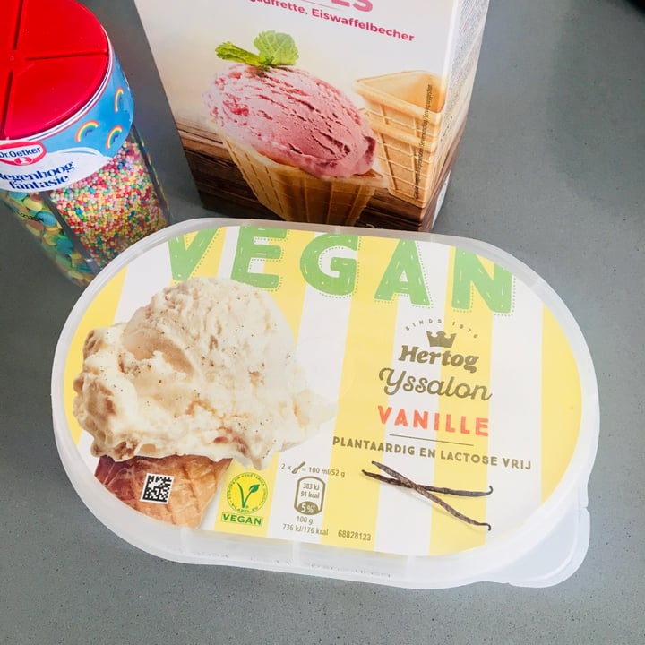 photo of Hertog Yssalon Vegan Vanille (ice cream) shared by @taz on  04 May 2022 - review
