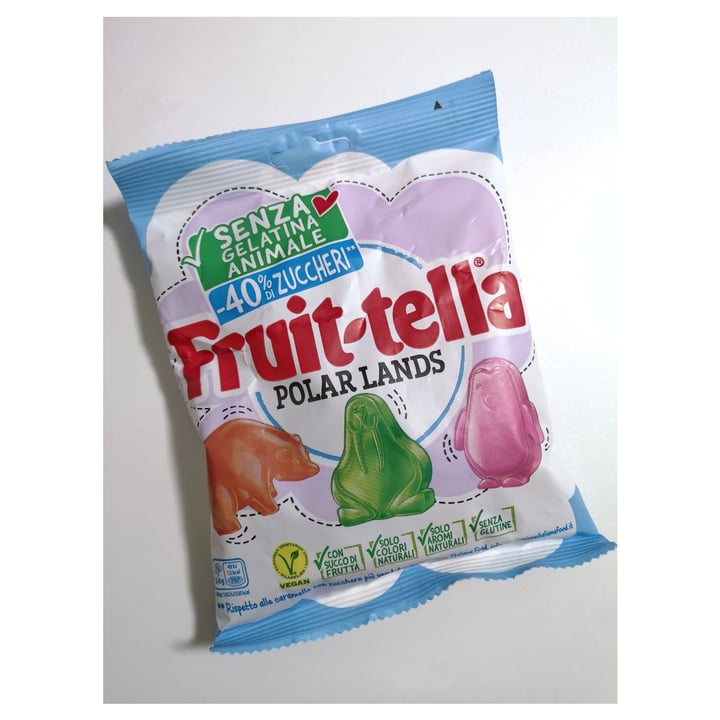 review photo of Fruit-tella Fruittella Gommose Vegan Con 40% Di Zuccheri In Meno shared by @robertafusco on 16 Dec 2021 - review