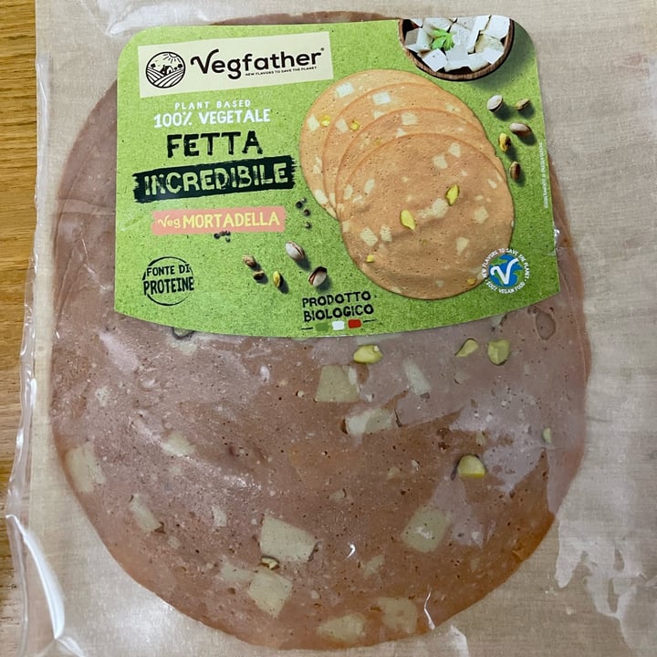 photo of Vegfather Fetta incredibile mortadella shared by @samanthaborella on  12 Nov 2022 - review