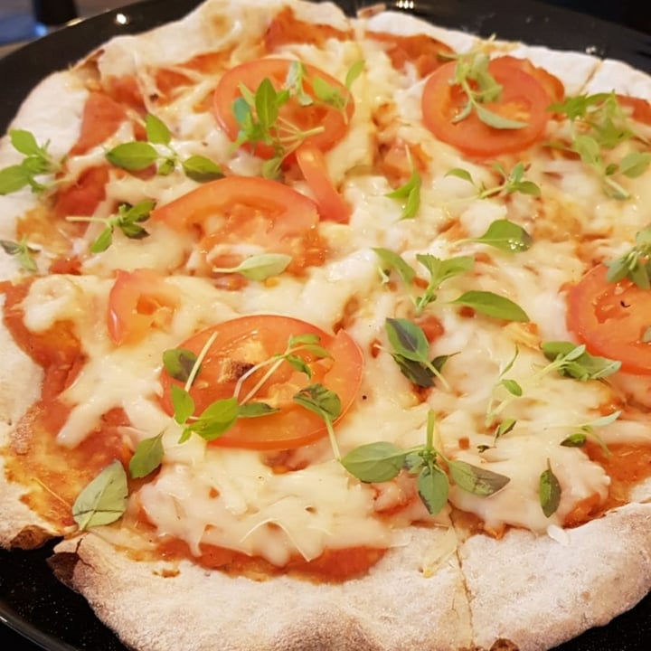 review photo of Odete Bakery - padaria artesanal & pastelaria vegan Vegan Pizza shared by @jegom7 on 10 Sep 2020 - review