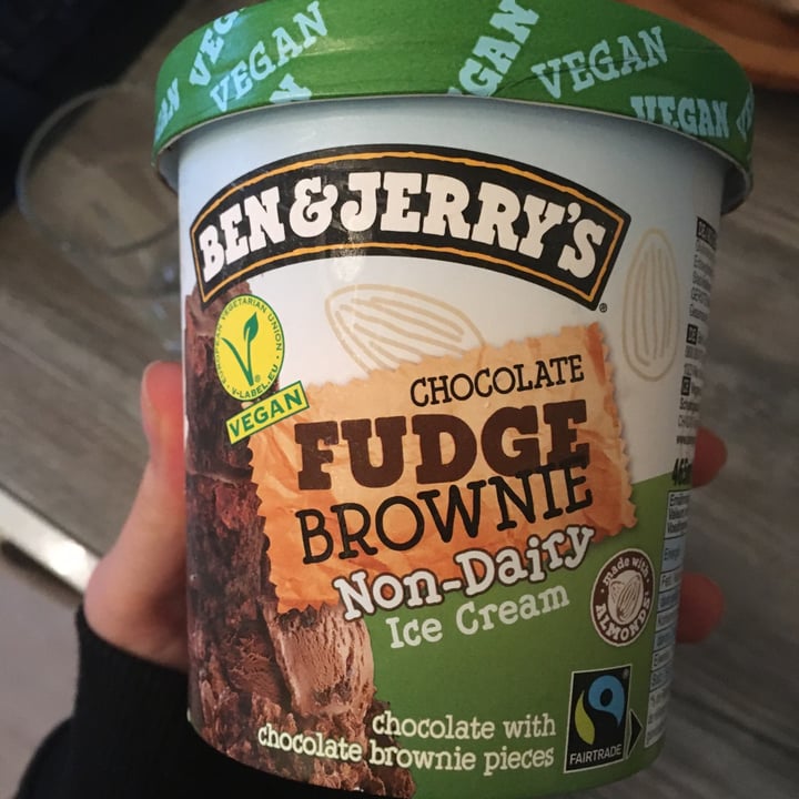 photo of Ben & Jerry's Chocolate Fudge Brownie Non-Dairy Ice Cream shared by @linapina on  27 Nov 2020 - review