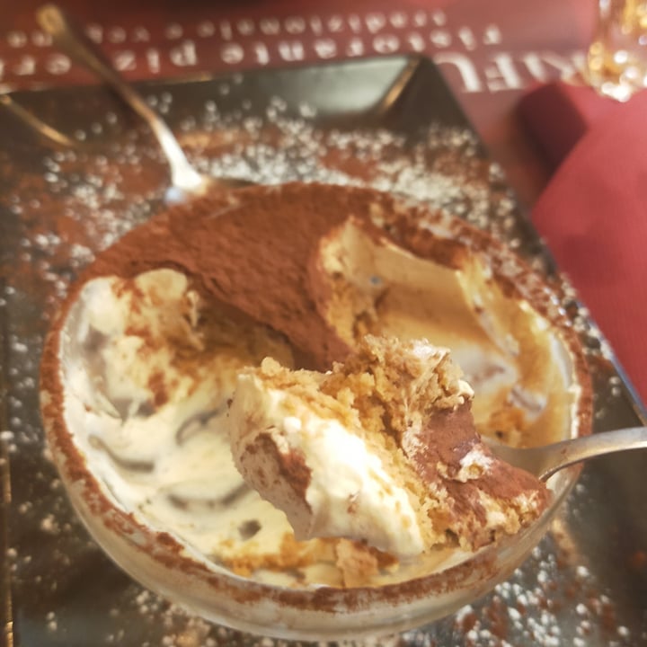 photo of Rifugio Romano Tiramisù Vegan shared by @anto-miky18 on  28 Jun 2022 - review