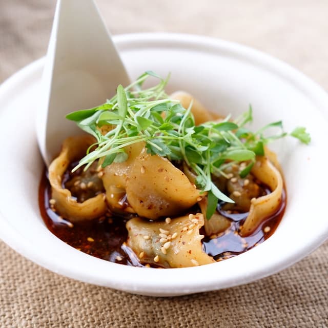 Photo of the dish “Sichuan-Style Wontons”
