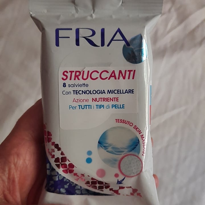 photo of Fria easy  Fria struccanti shared by @paolazeta on  09 Jul 2022 - review