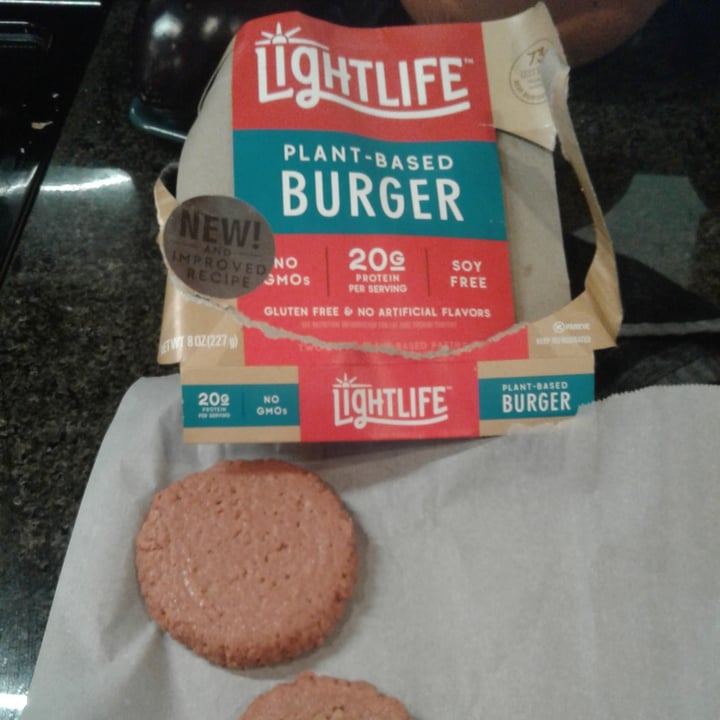 photo of Lightlife Plant Based Burgers shared by @earthtoerikka on  29 Apr 2020 - review