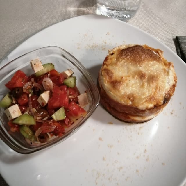 菜肴“Moussakà”的照片