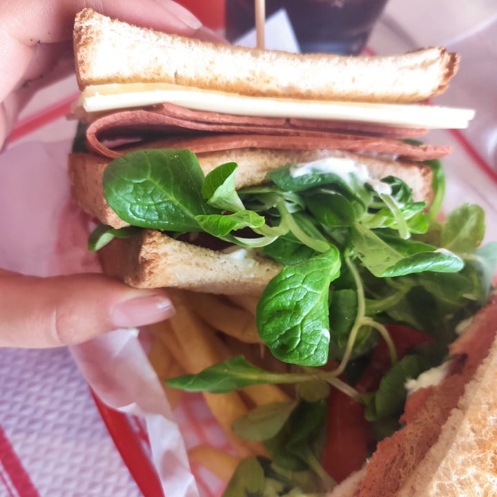 photo of Kuky's Place Sandwich Mónica Mur shared by @fedes on  02 Aug 2022 - review