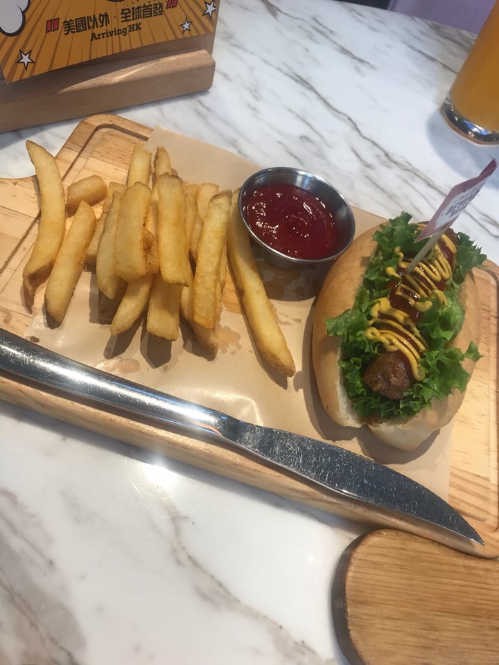 photo of Kind Kitchen by Green Common Beyond Sausage K-Dog with Fries shared by @letusbeheroes on  02 Dec 2018 - review