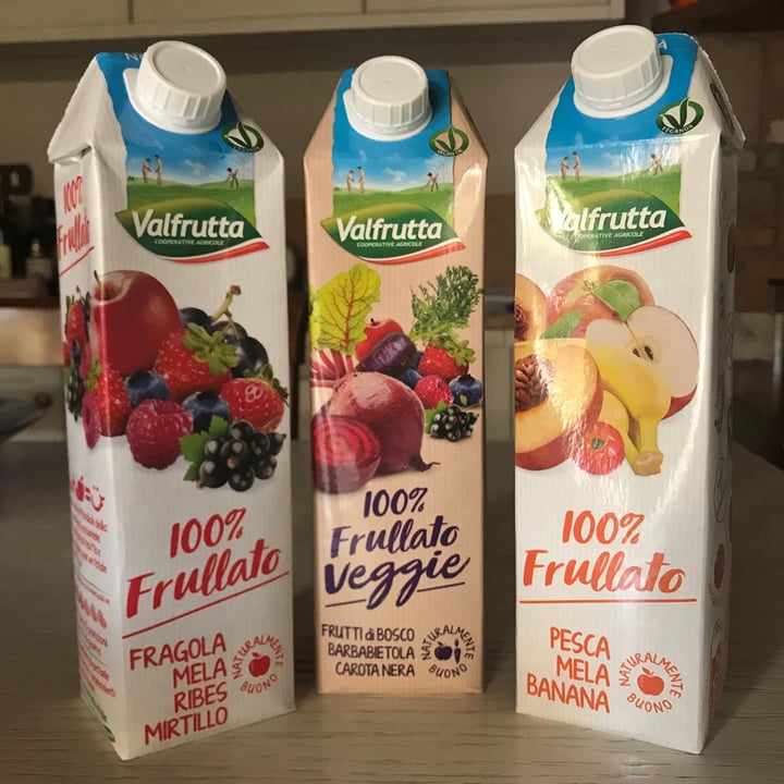 photo of Valfrutta 100% Frullato Veggie Frutti di Bosco Barbabietola Carota Nera shared by @sirene on  27 Aug 2020 - review