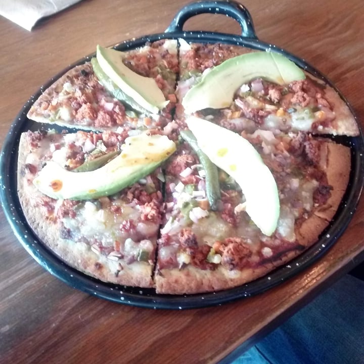 photo of u.to.pi.a Pizza de Pastor shared by @naan on  20 Jul 2020 - review