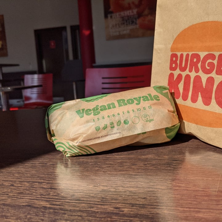 photo of Burger King Vegan Royale shared by @katchan on  20 Sep 2021 - review