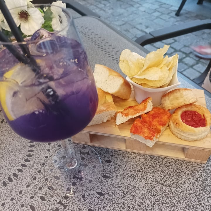 review photo of Crema&cioccolato Aperitivo shared by @theveganwitchdiary on 04 Sep 2022 - review
