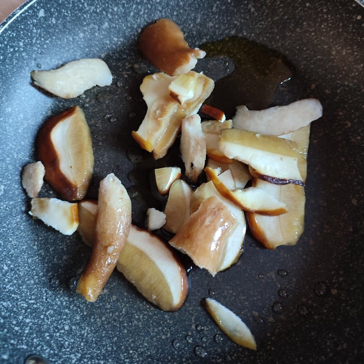 photo of Asiago food Funghi porcini a fette shared by @iaia82 on  13 Dec 2021 - review
