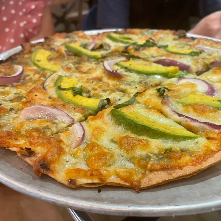 photo of Miacucina Fuxing Restaurant pesto avocado flatbread shared by @konnie on  26 Jan 2023 - review