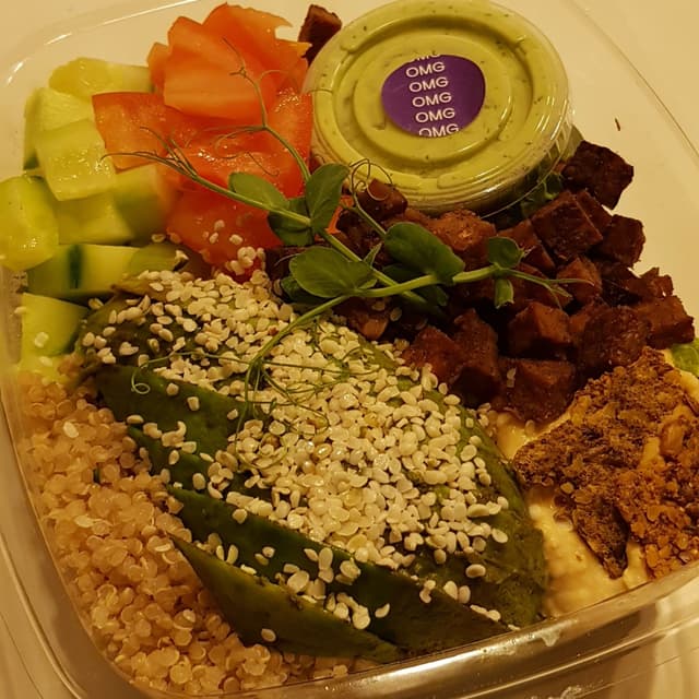 菜肴“Beach Body Booster Salad”的照片