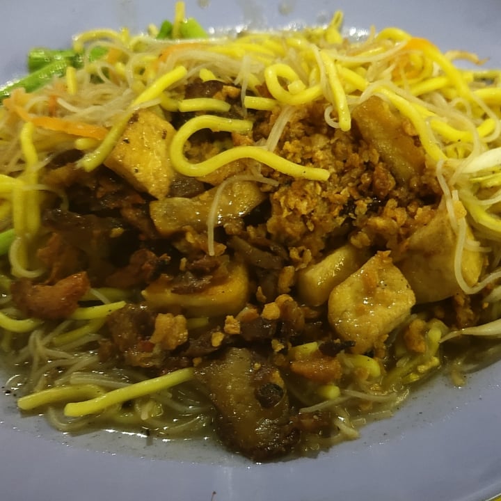 photo of Tang Leng Chay 東龍齋 Fried Hokkien Mee shared by @amazinganne on  12 Aug 2020 - review