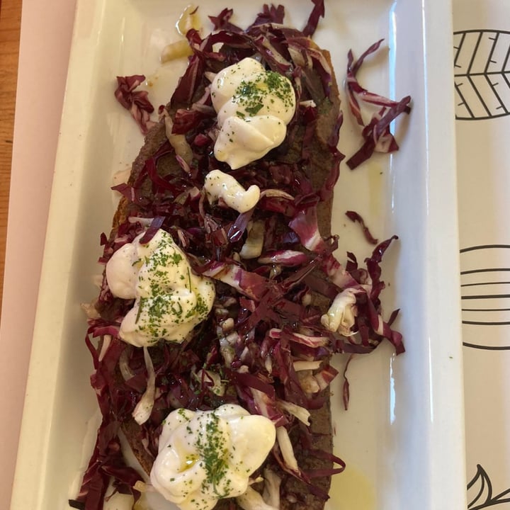 review photo of Nativa Ristorante Bruschetta con crema di olive di Gaeta, cremoso al formaggio e radicchio rosso shared by @danydanys on 12 Dec 2021 - review
