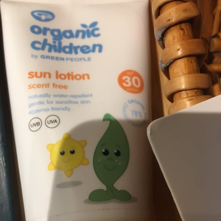 photo of Green common Sun lotion shared by @charliejo on  27 Jun 2020 - review
