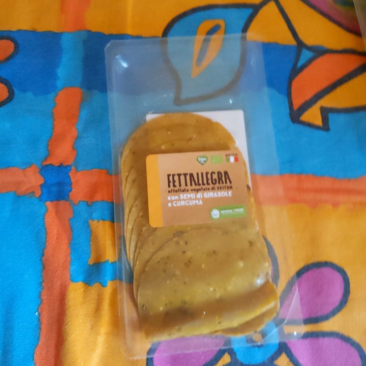review photo of Regina Verde Fettallegra. Con semi di girasole e curcuma shared by @davideh8 on 12 Nov 2022 - review