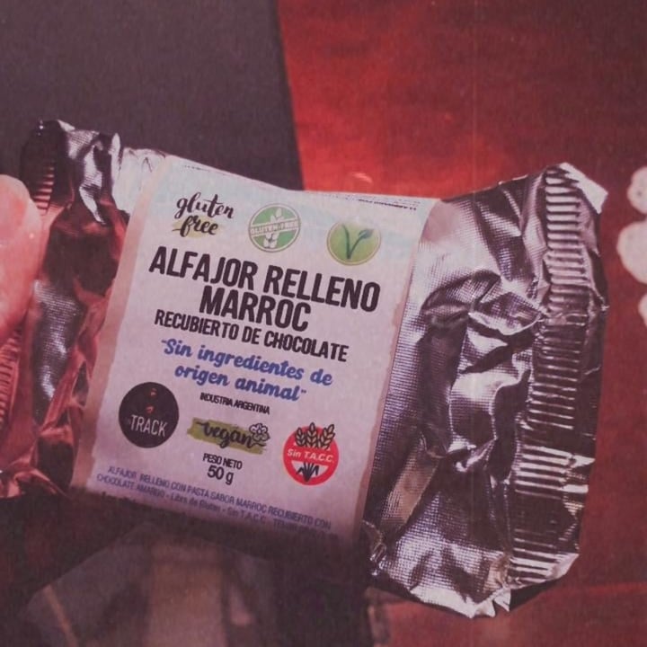 photo of On Track Alfajor Relleno Marroc shared by @valenthine on  07 Dec 2020 - review