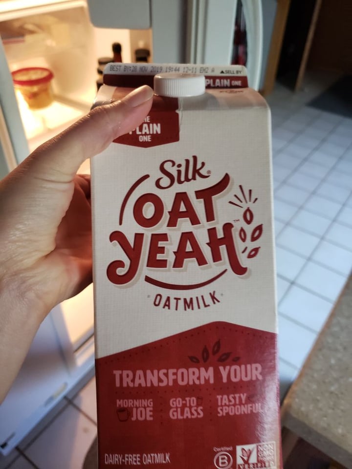 photo of Silk Oat Yeah Oatmilk The Plain One shared by @jenicalyonclapsaddle on  18 Oct 2019 - review