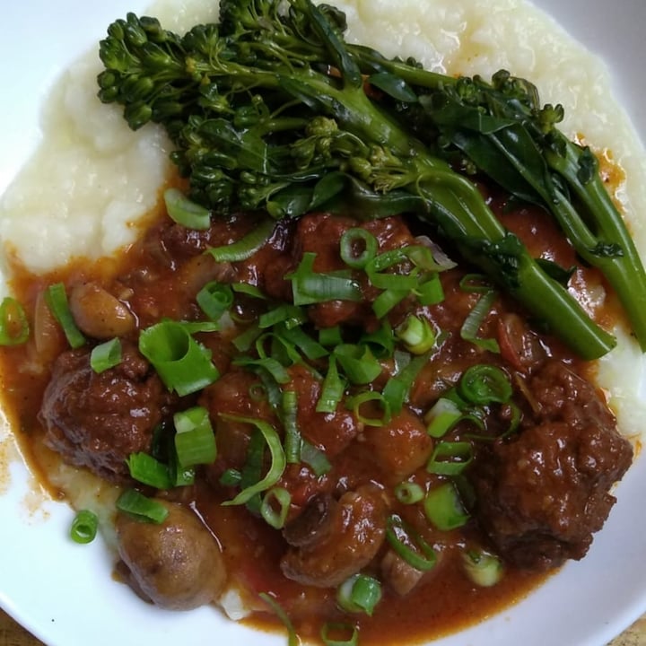 review photo of Urbã Cozinha Vegana Seitan ao molho Madeira shared by @cristianecoradi on 03 Oct 2022 - review