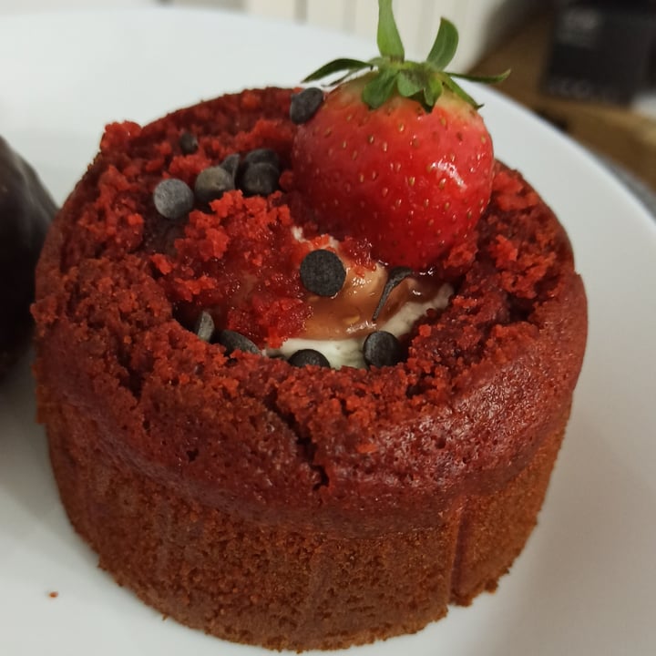 photo of Chök The Chocolate Kitchen Mini Cake Vacka shared by @arantzagates on  23 Sep 2021 - review