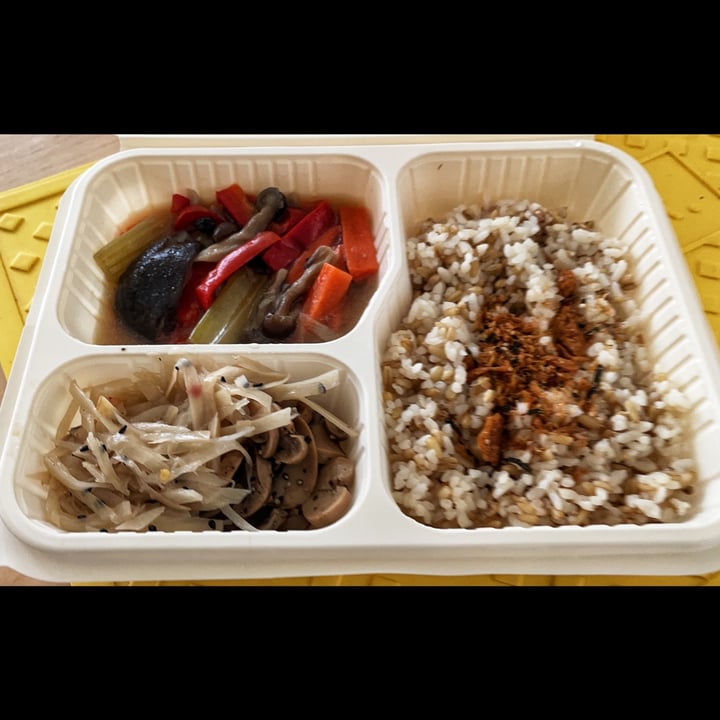 photo of QQ Rice - Square 2 Qq vegan bento shared by @ziokendo on  13 Jun 2021 - review