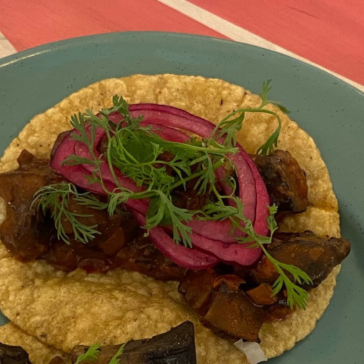 photo of Groovy's Taquería Vegana Taco De Cochinita Pibil shared by @elenapera on  30 Apr 2022 - review